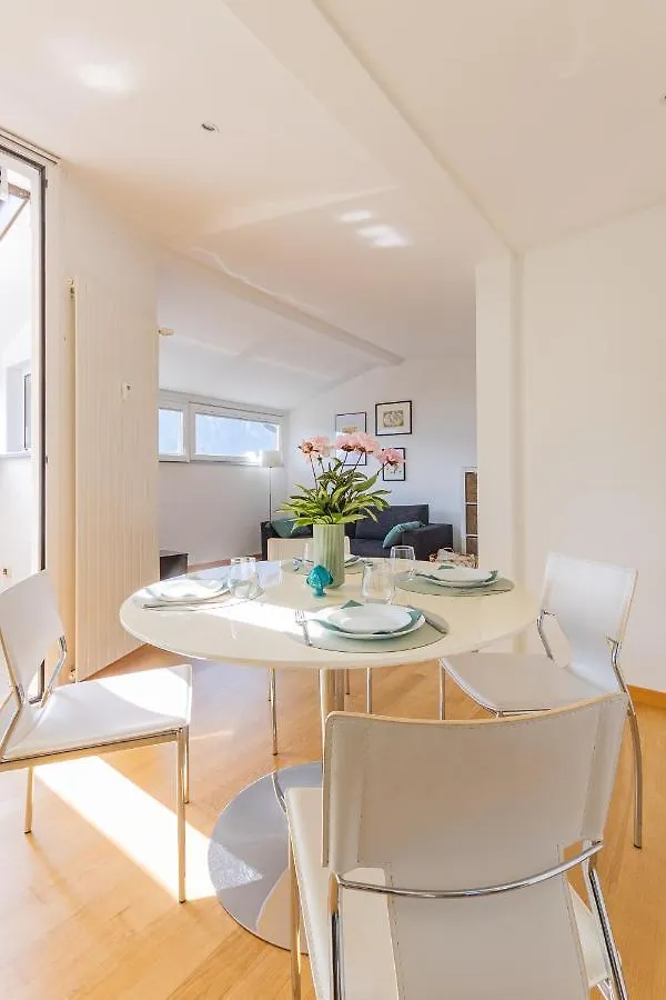 Apartment Casa Elea_ Panoramic Attic In City Center Campione d'Italia